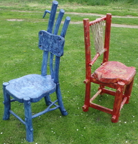 A blue chair and a red chair